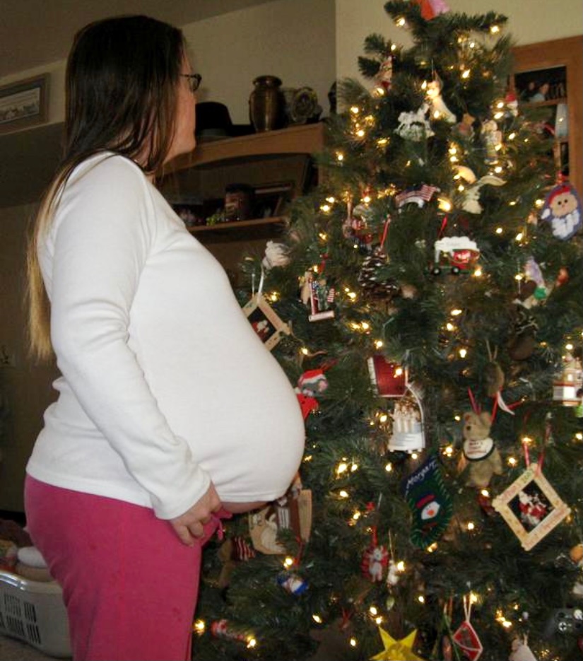 Photo of Julie pregnant